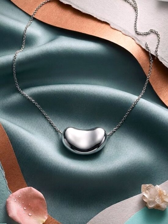 Tiffany & Co. Jewelry - Tiffany & Co. Elsa Peretti Bean Pendant 18mm on 17" chain .925